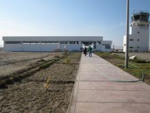 前を向いて背筋を伸ばして-ピスコ空港