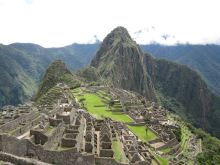 前を向いて背筋を伸ばして