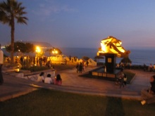 $前を向いて背筋を伸ばして